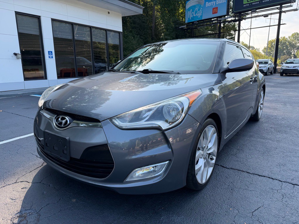 2013 Hyundai Veloster Image 1