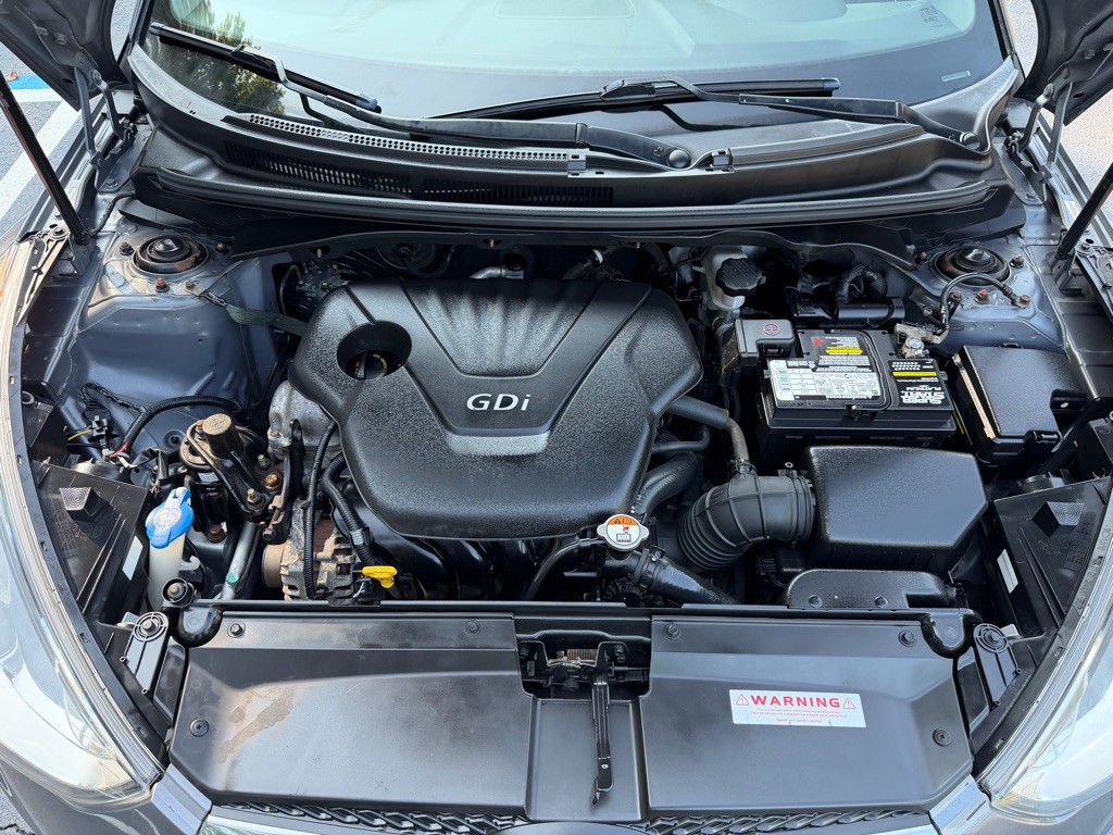 2013 Hyundai Veloster Image 11