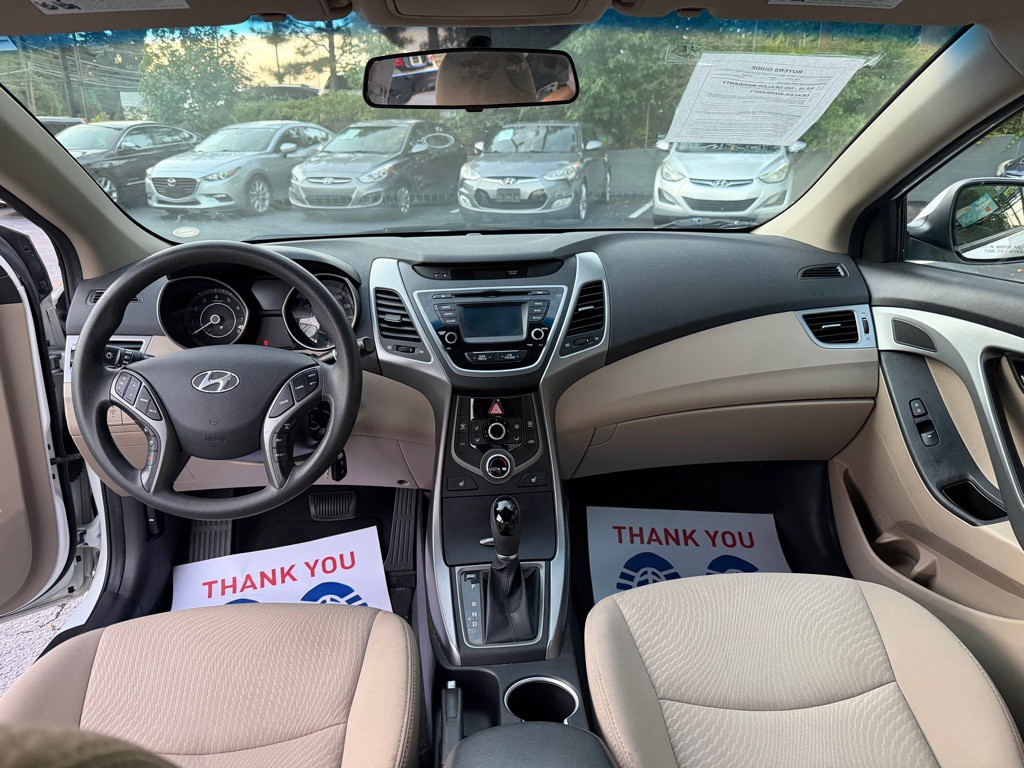 2014 Hyundai Elantra Image 8