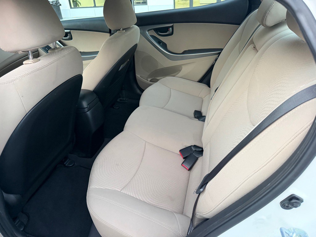 2014 Hyundai Elantra Image 10