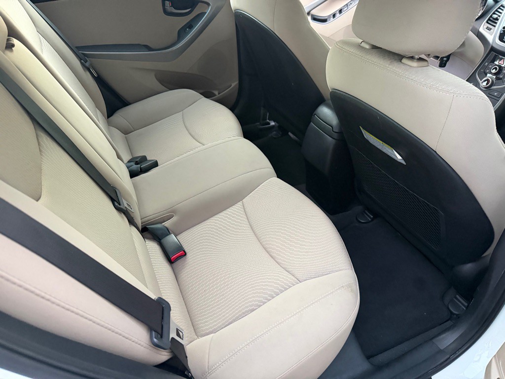 2014 Hyundai Elantra Image 11