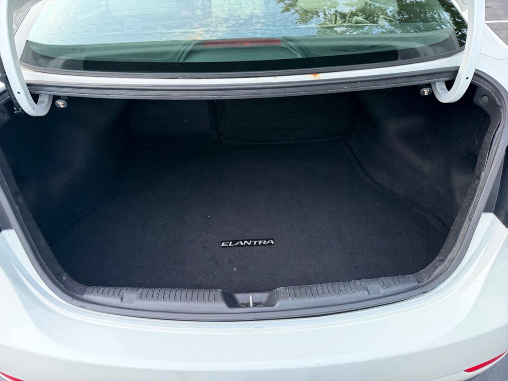 2014 Hyundai Elantra Image 13