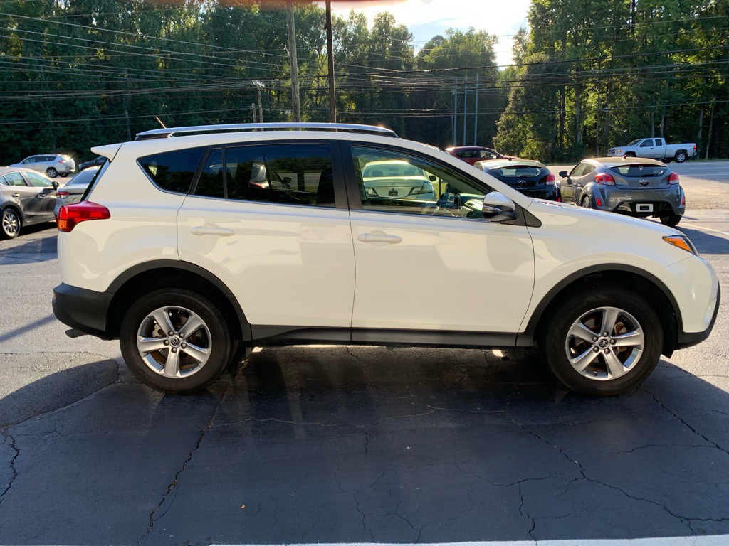 2015 Toyota Rav4 Image 5