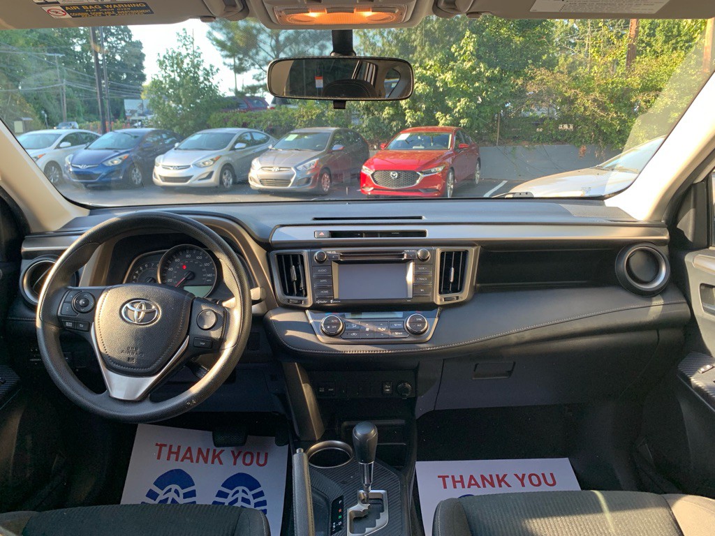 2015 Toyota Rav4 Image 8