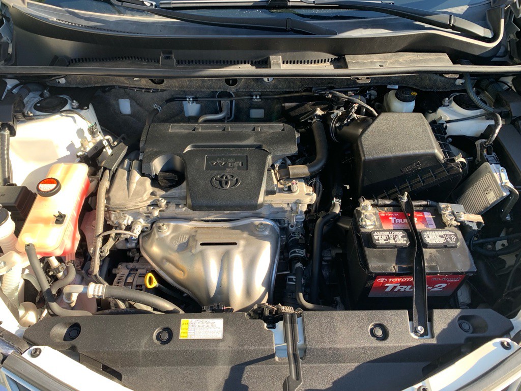 2015 Toyota Rav4 Image 13