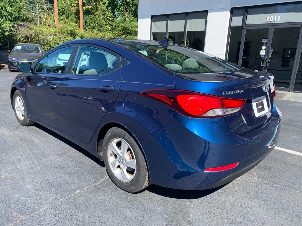 2015 Hyundai Elantra Image 3