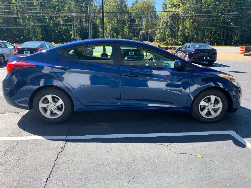 2015 Hyundai Elantra Image 5