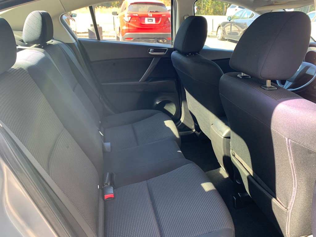 2013 Mazda Mazda3 Image 11