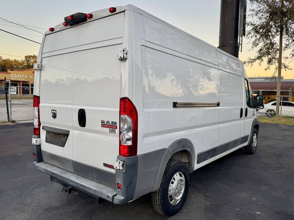 2014 RAM Promaster Image 5