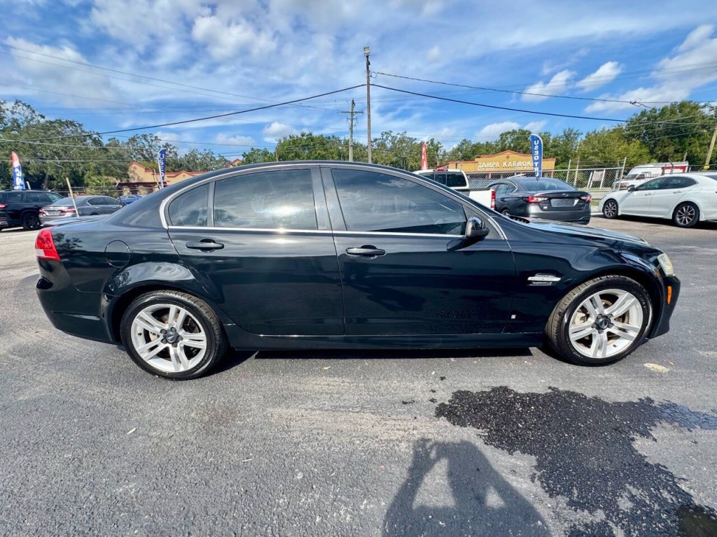 2008 Pontiac G8 Image 7