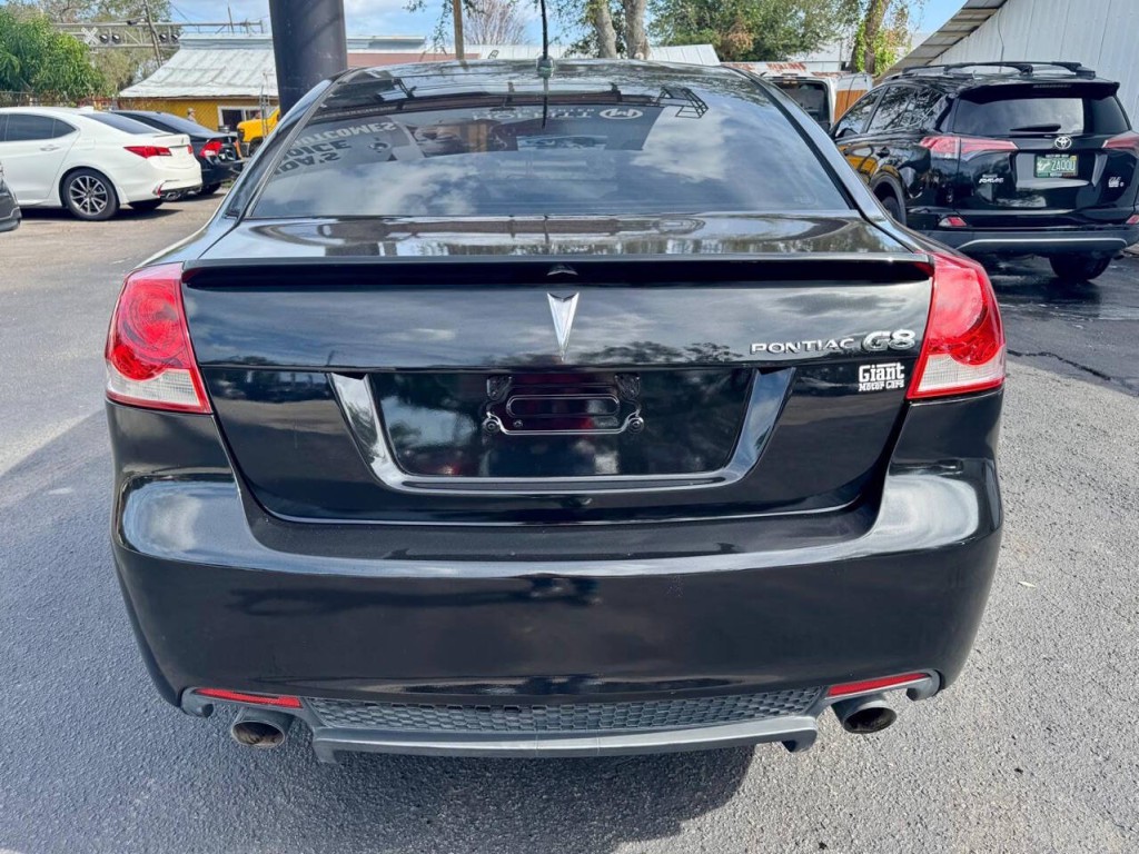 2008 Pontiac G8 Image 9
