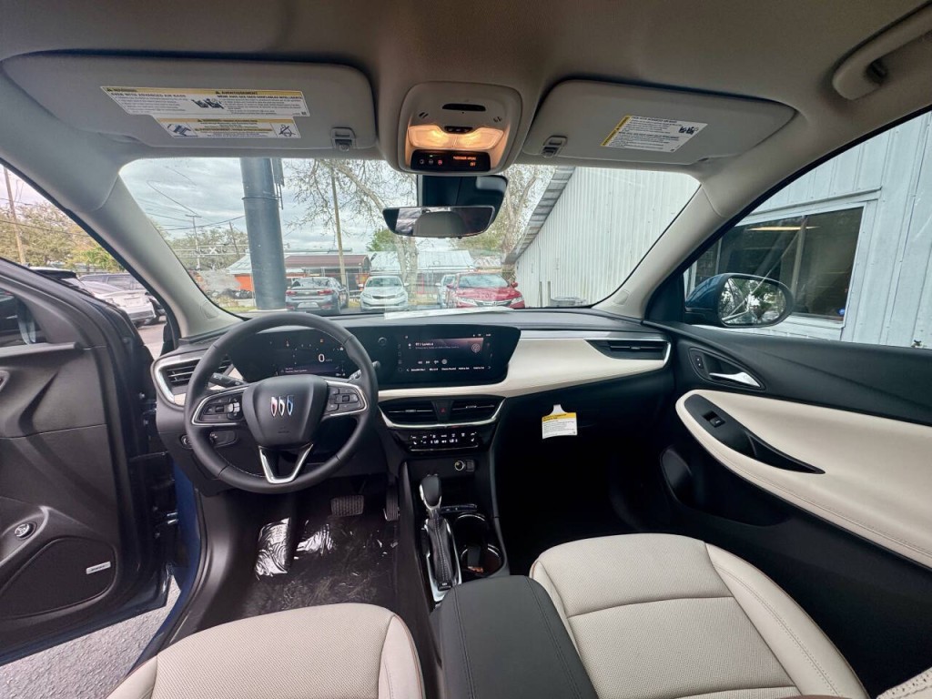 2025 Buick Enclave Image 16