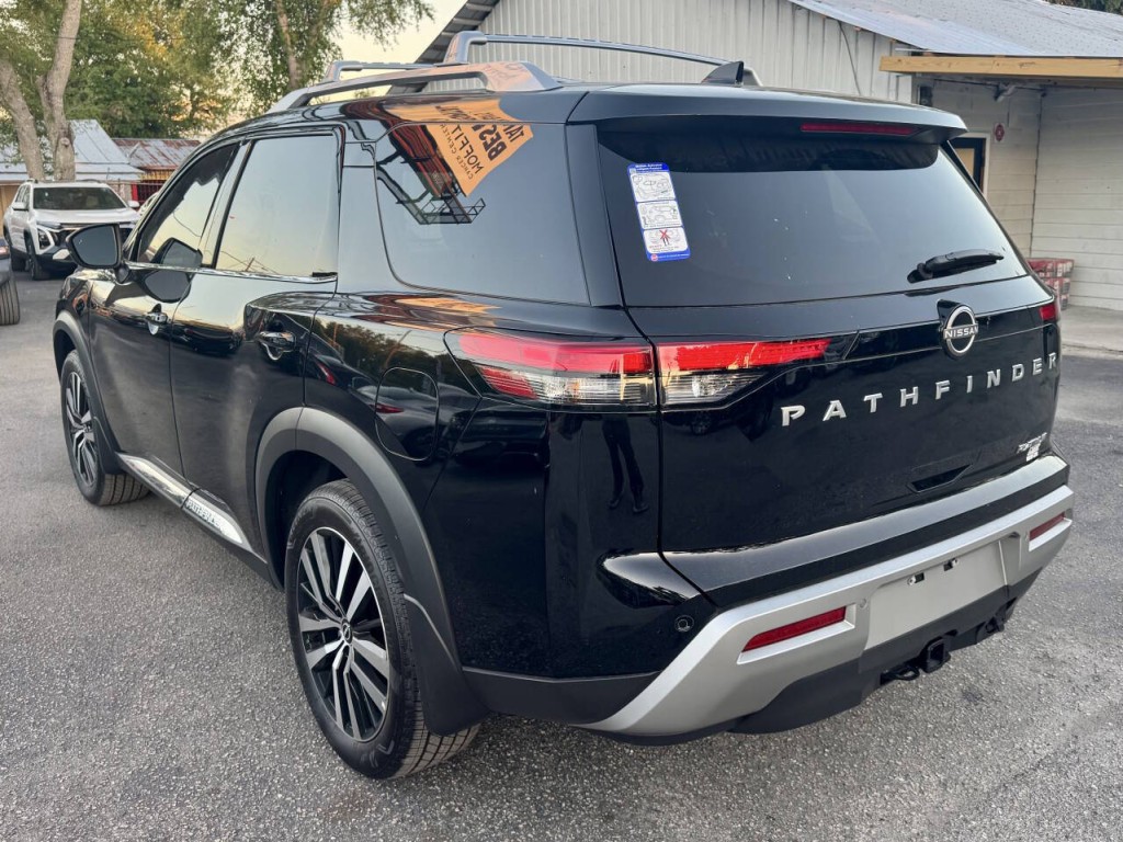 2024 Nissan Pathfinder Image 3