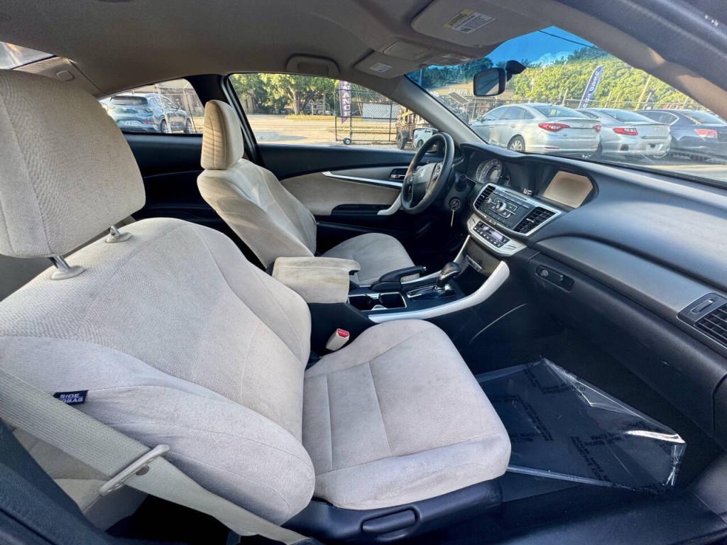 2013 Honda Accord Image 15