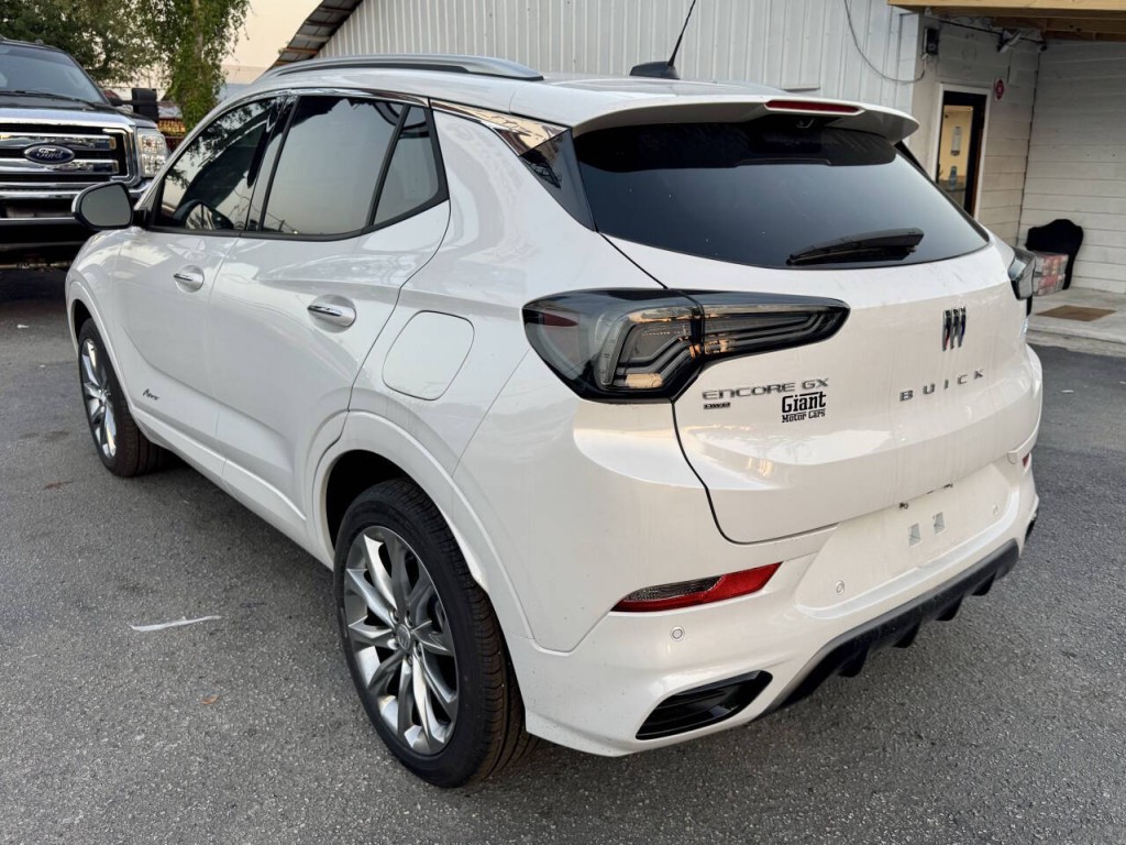 2024 Buick Enclave Image 4