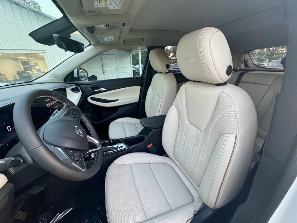 2024 Buick Enclave Image 18