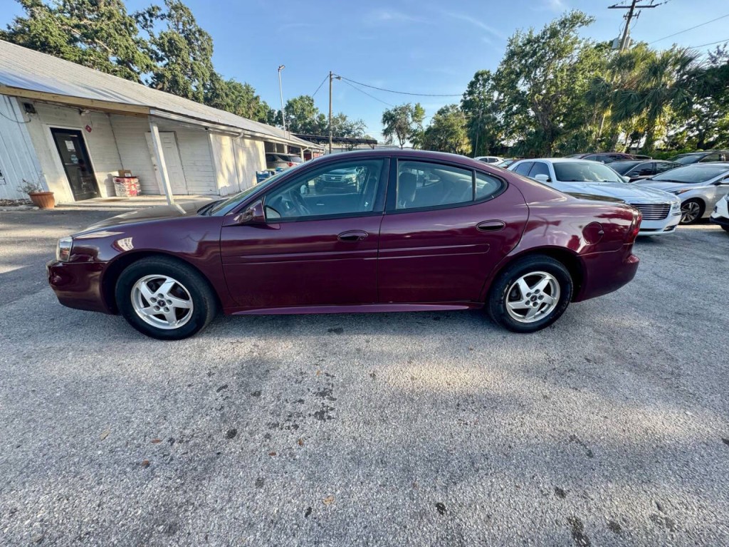 2004 Pontiac Grand Prix Image 6
