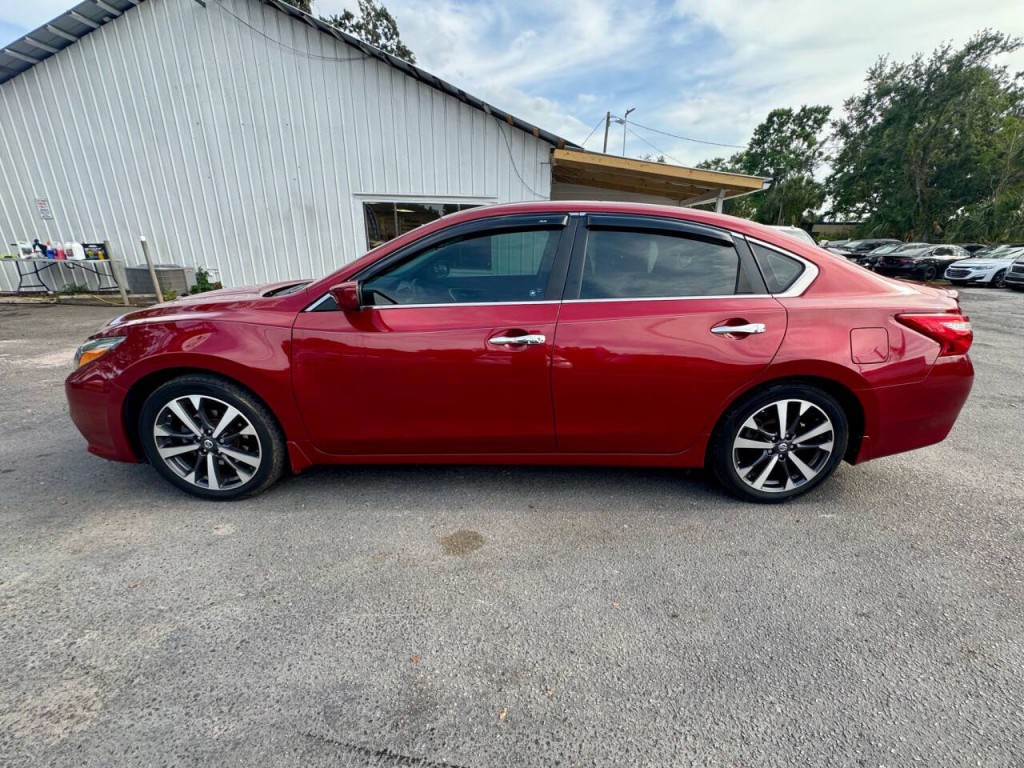 2016 Nissan Altima Image 6
