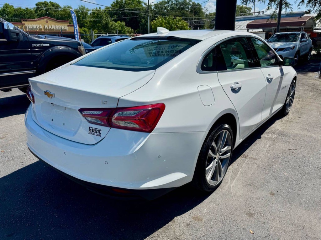 2025 Chevrolet Malibu Image 5