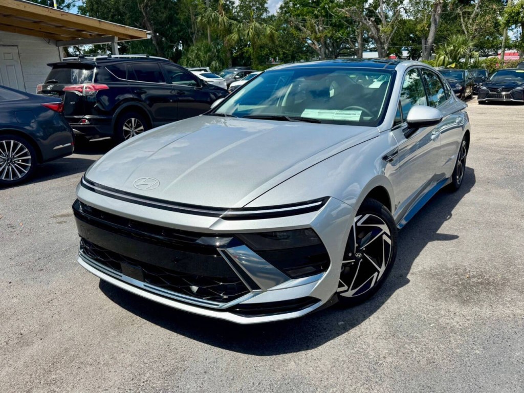 2024 Hyundai Sonata Image 2