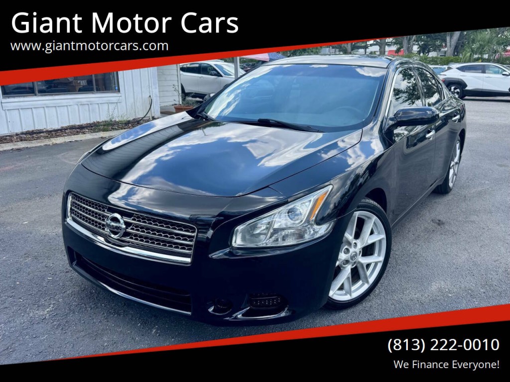 2012 Nissan Maxima Image 1
