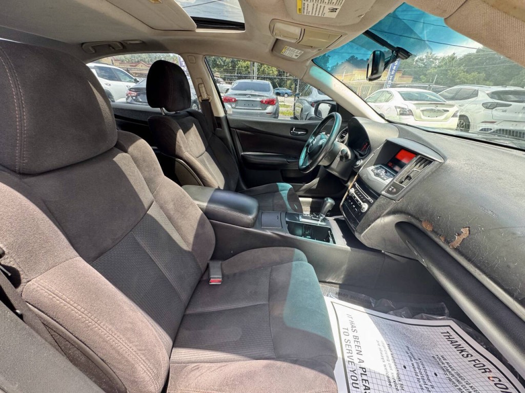 2012 Nissan Maxima Image 14