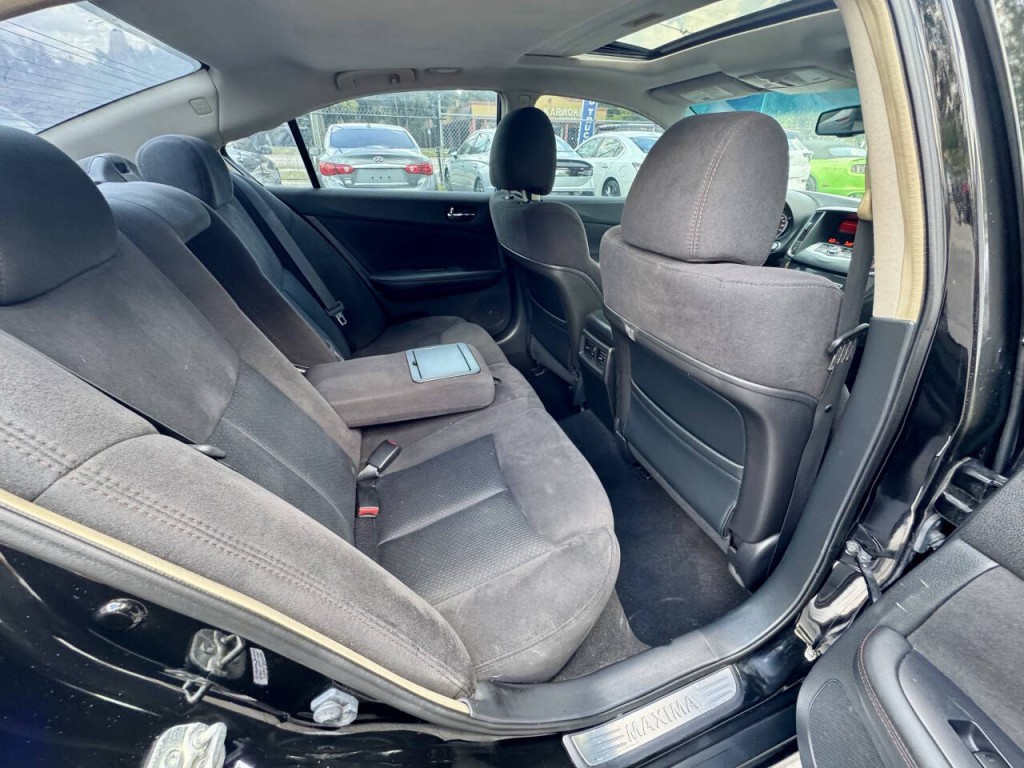 2012 Nissan Maxima Image 15