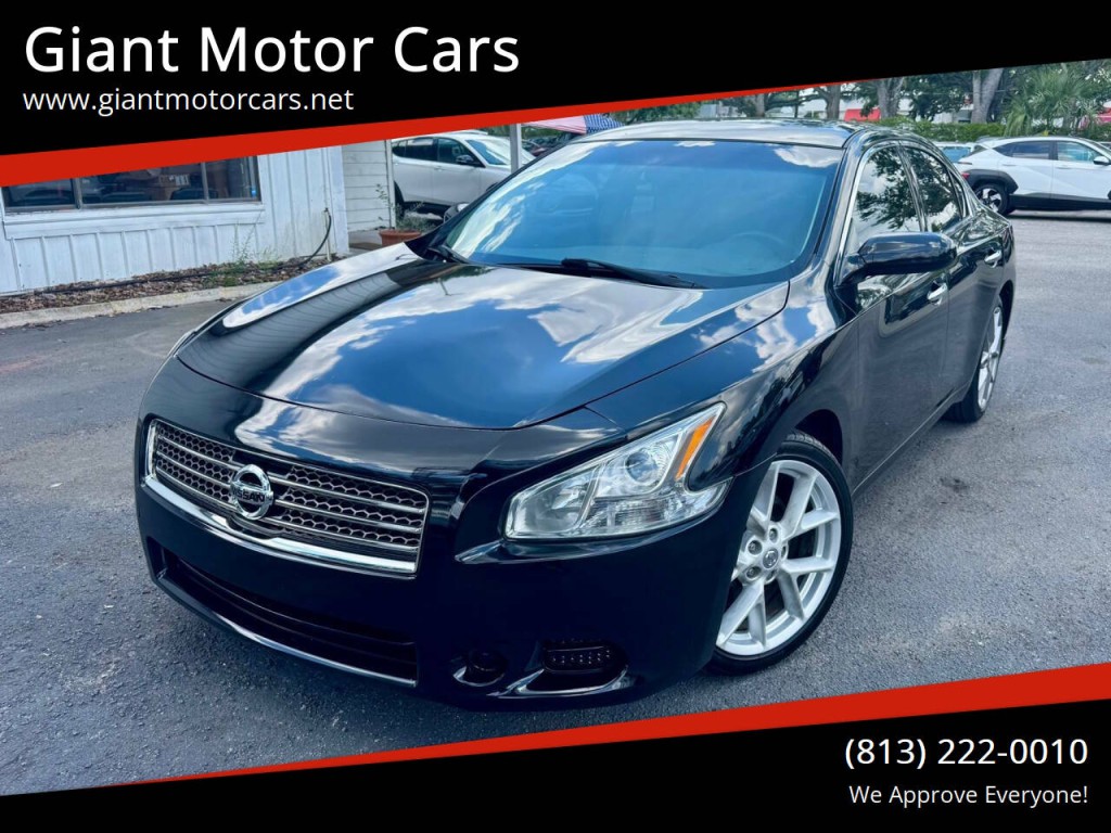 2012 Nissan Maxima Image 1