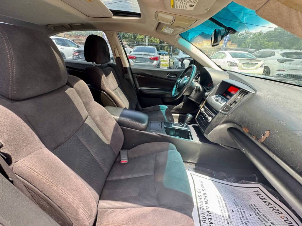2012 Nissan Maxima Image 15