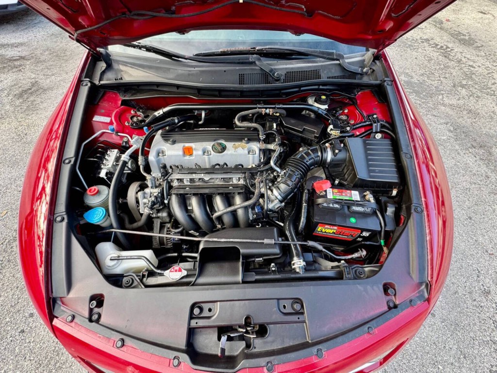 2010 Honda Accord Image 12
