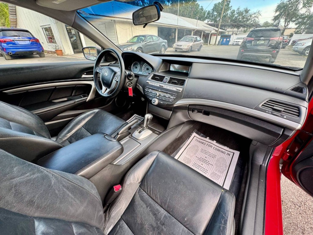 2010 Honda Accord Image 17