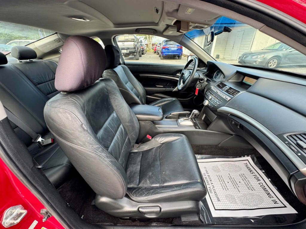 2010 Honda Accord Image 19