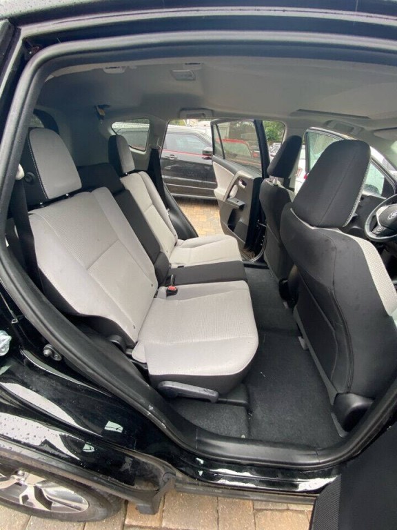 2017 Toyota Rav4 Image 14