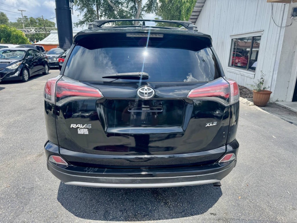 2017 Toyota Rav4 Image 20