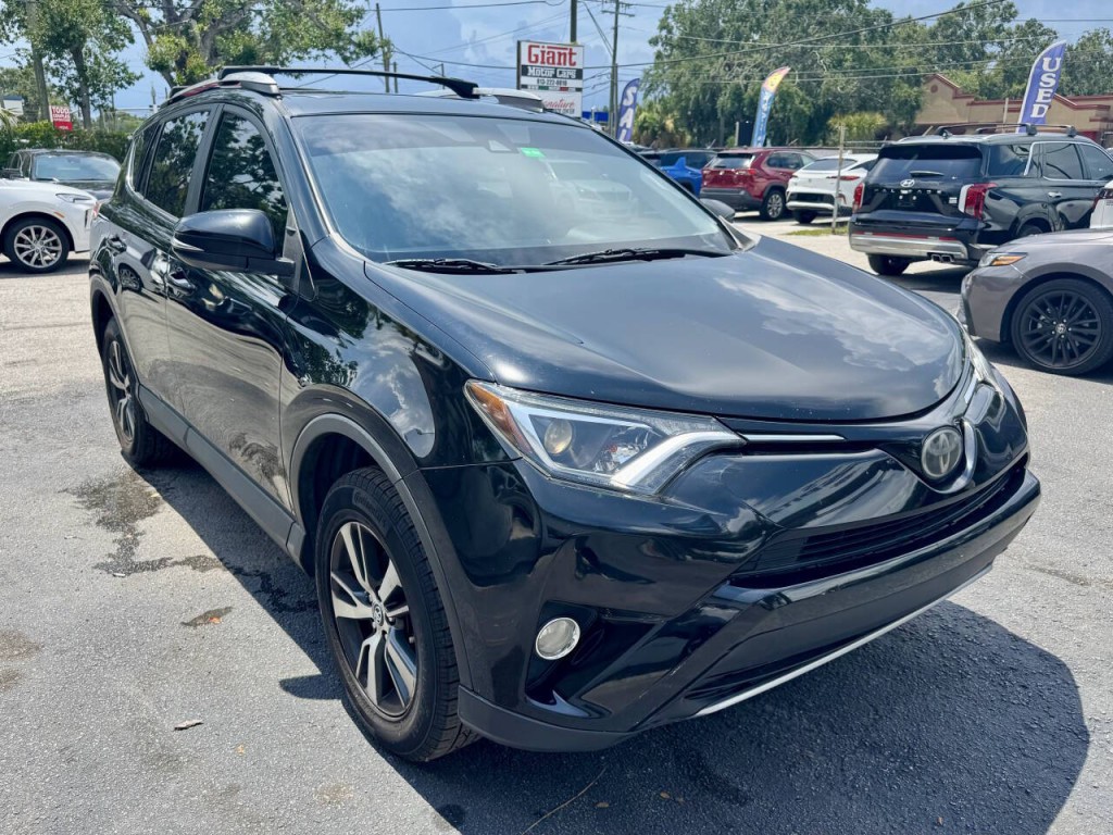 2017 Toyota Rav4 Image 21