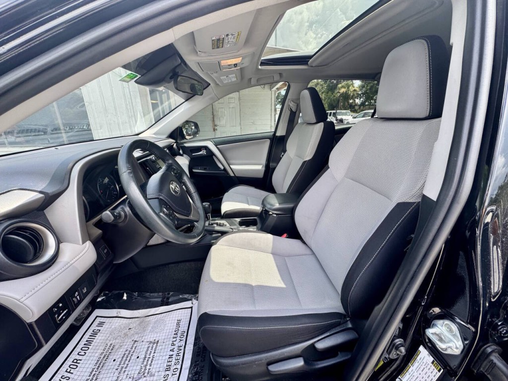 2017 Toyota Rav4 Image 23