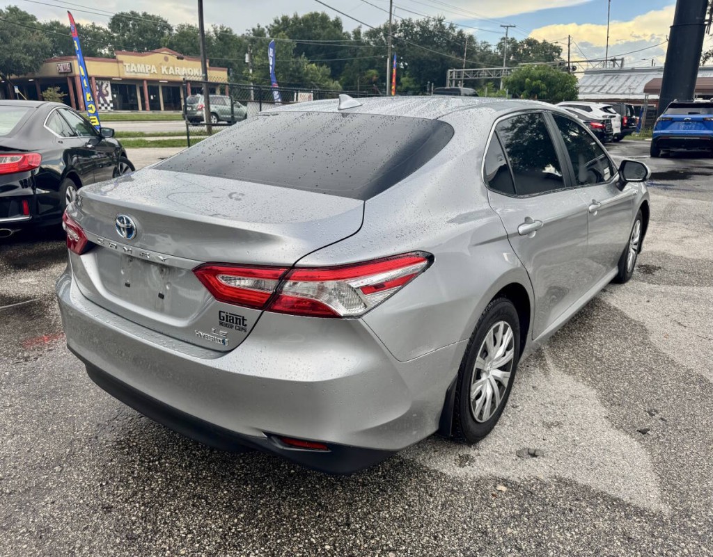 2019 Toyota Camry Image 5