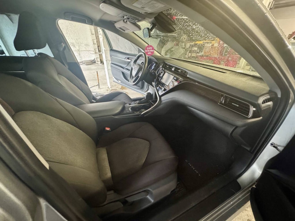 2019 Toyota Camry Image 13