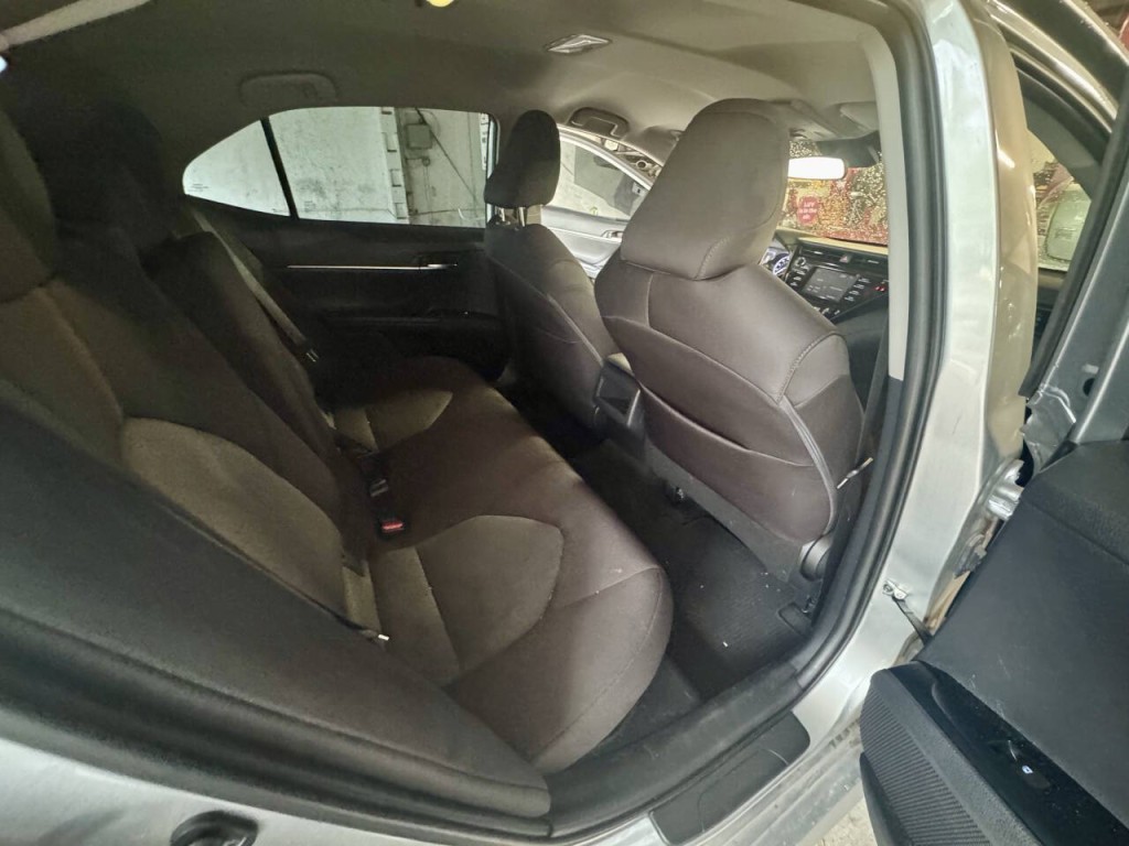 2019 Toyota Camry Image 14