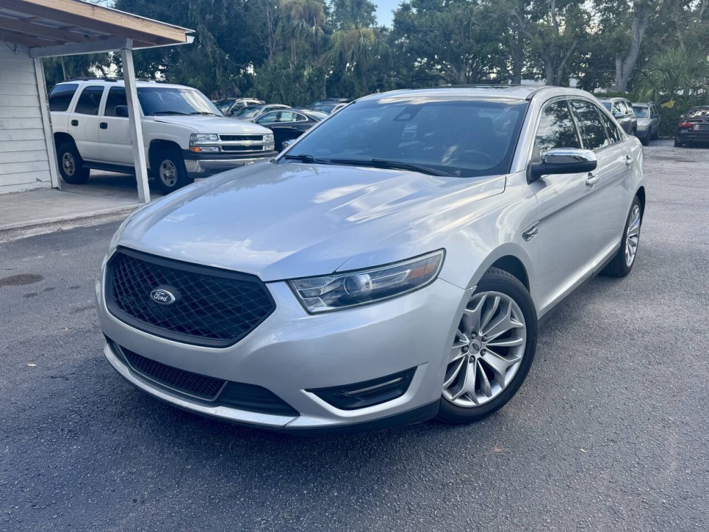 2017 Ford Taurus Image 14