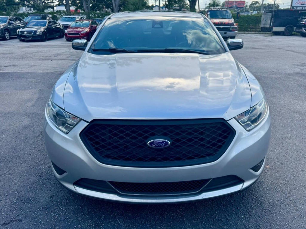 2017 Ford Taurus Image 18