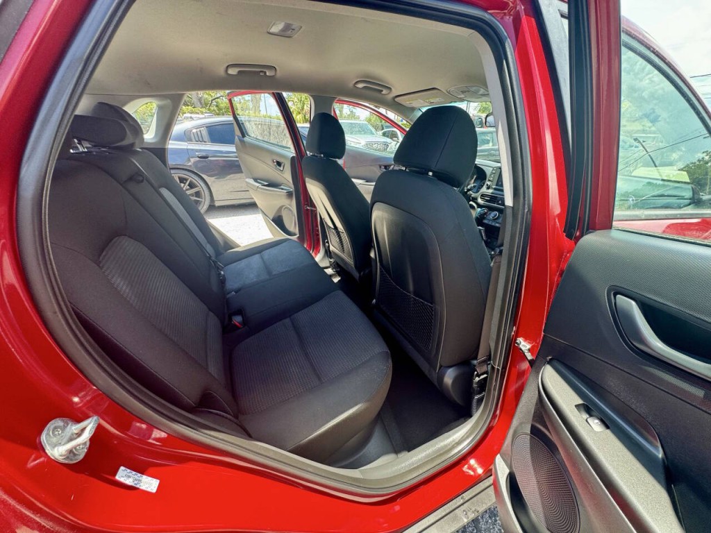 2021 Hyundai Kona Image 15
