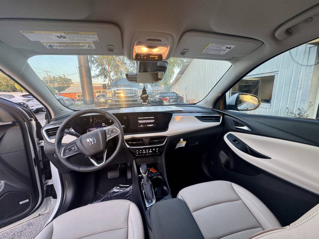 2024 Buick Enclave Image 16