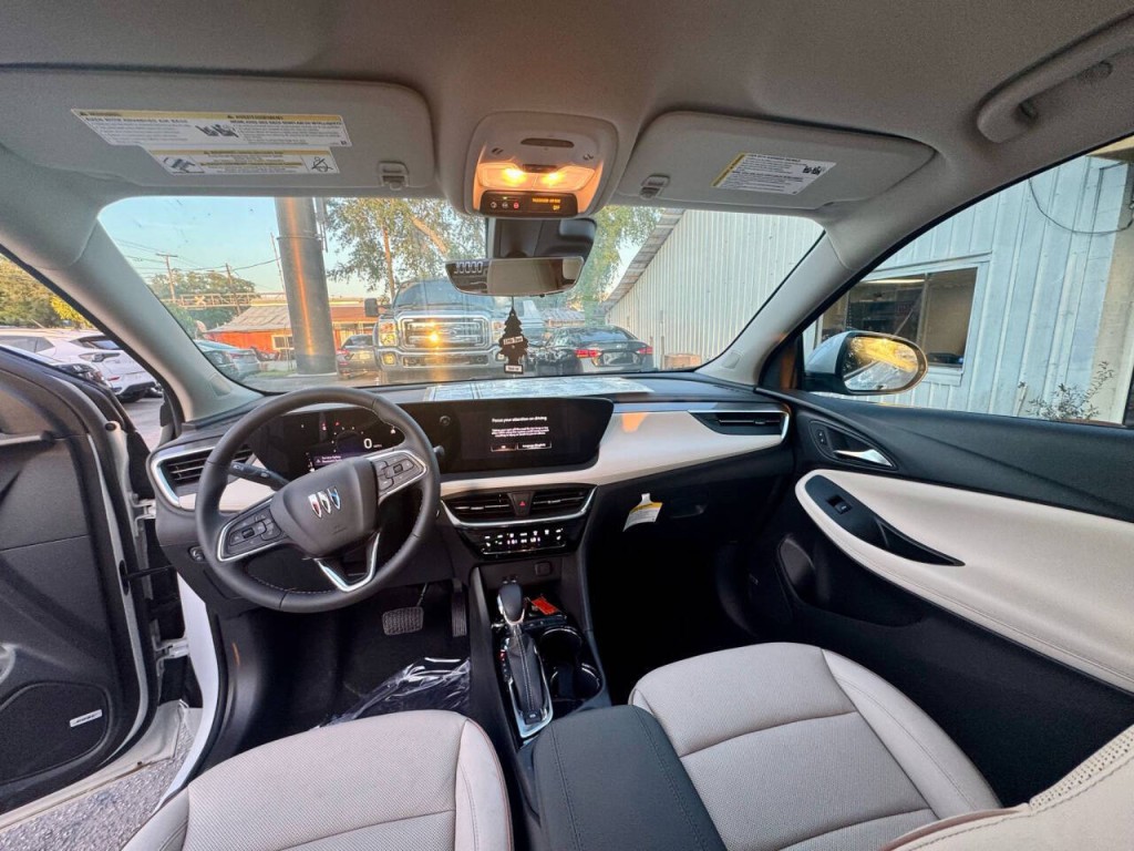 2024 Buick Enclave Image 19