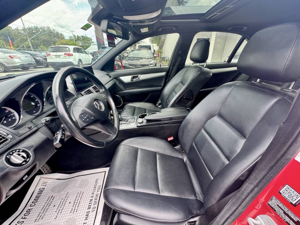 2010 Mercedes-Benz C-Class Image 14