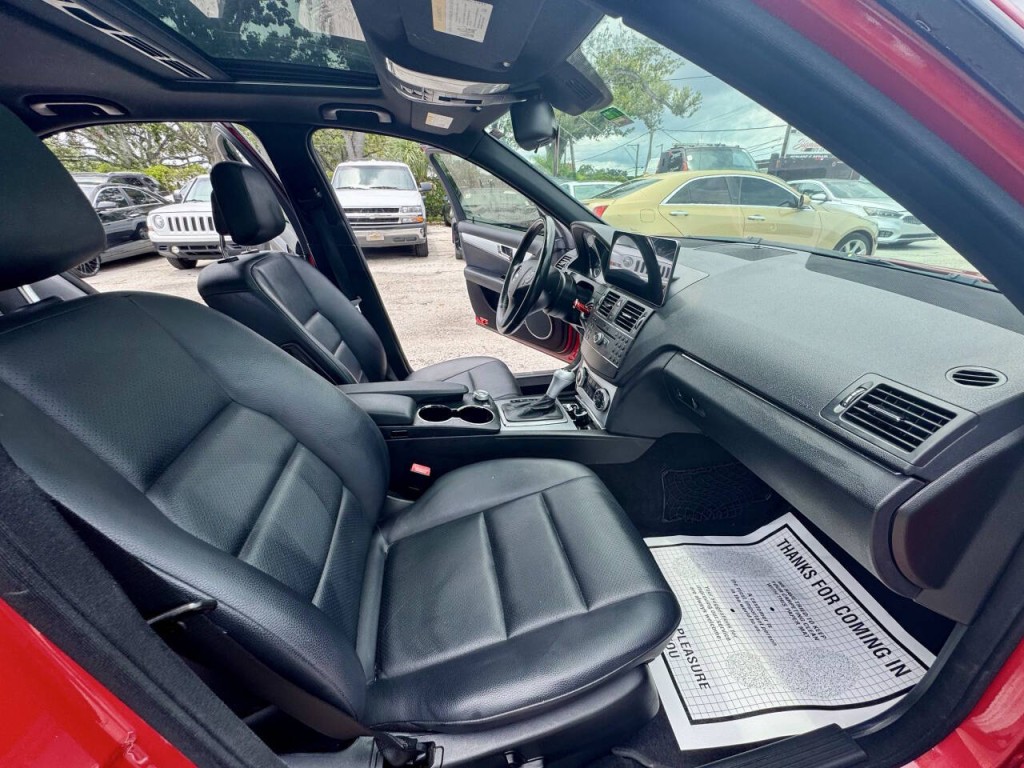 2010 Mercedes-Benz C-Class Image 17