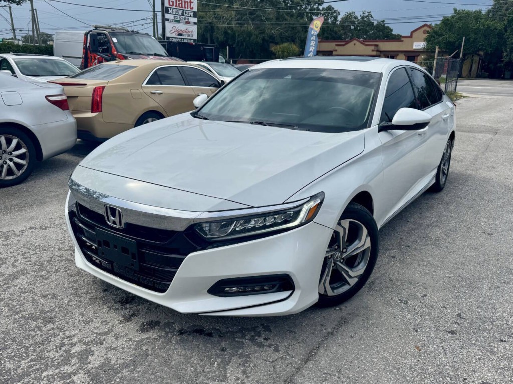 2020 Honda Accord Image 2