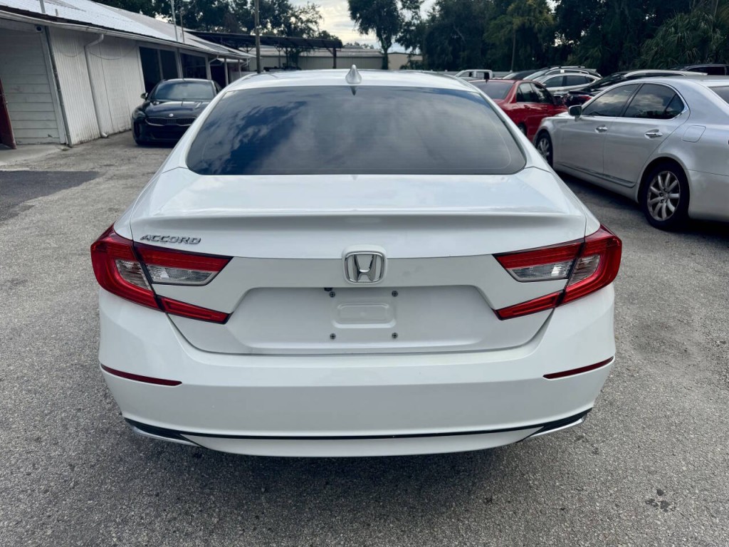 2020 Honda Accord Image 9