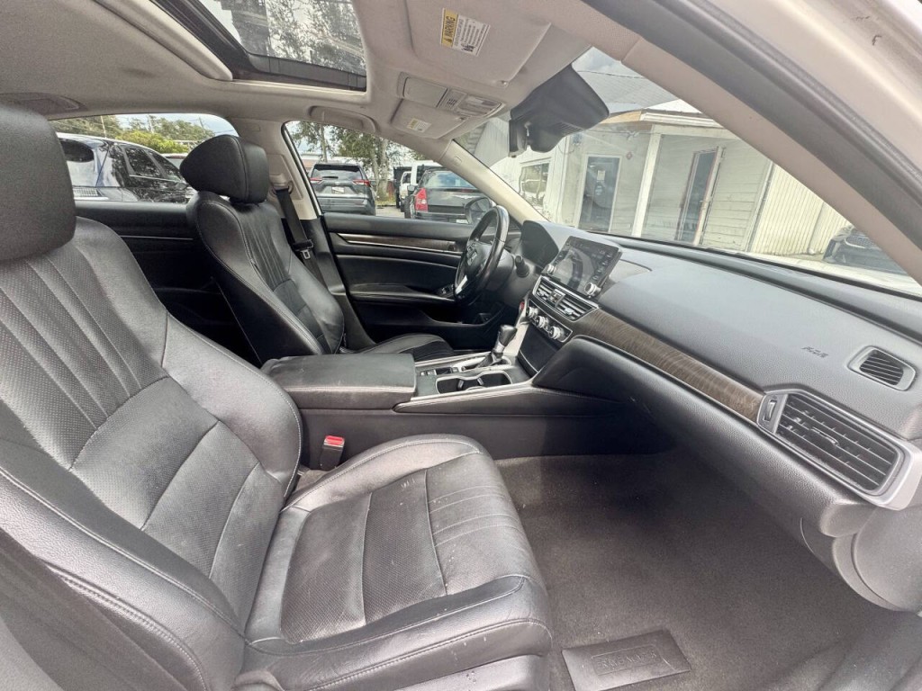 2020 Honda Accord Image 14