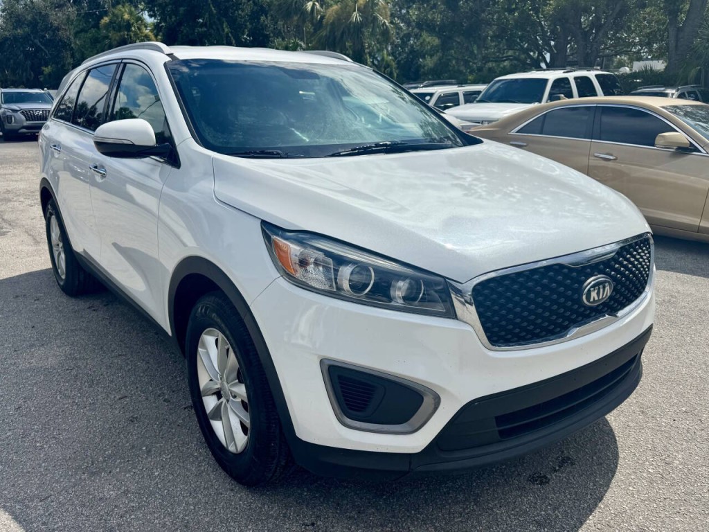 2016 Kia Sorento Image 11